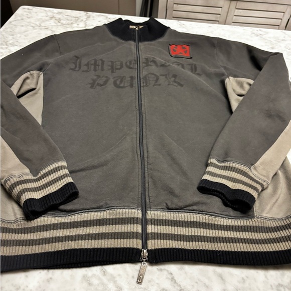 2002-2006 part of the Dirty English By Juicy men’s line.